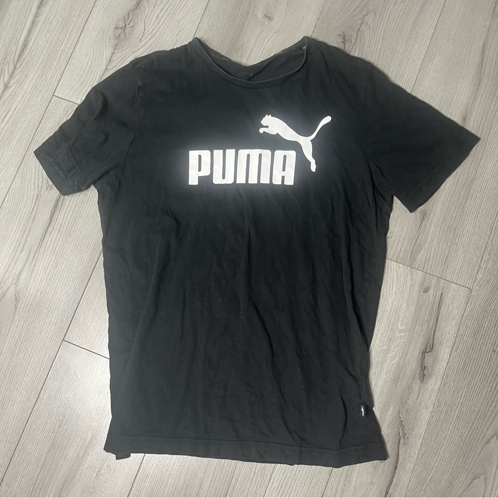 Puma tee shirt 🐆 - Picture 1 of 3
